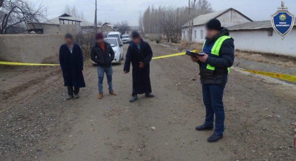 В Навоийской области подросток чуть не убил сверстника осколком бутылки