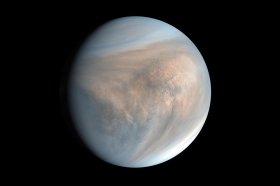 Ученые нашли признаки жизни на Венере