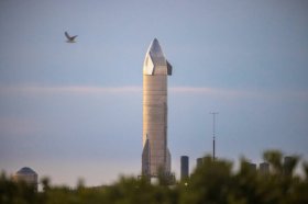 SpaceX впервые удалось успешно посадить прототип Starship